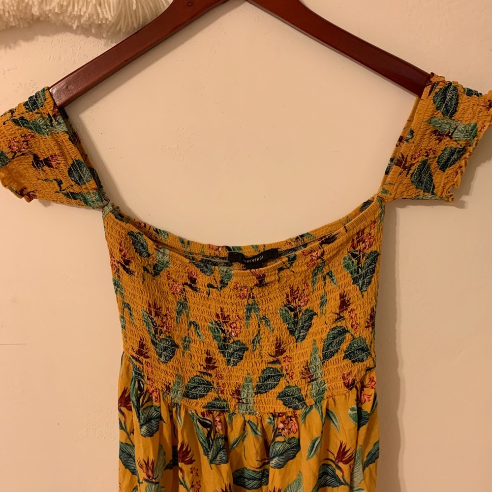 Off the Shoulder Floral Maxi Dress - Picture 2 of 4